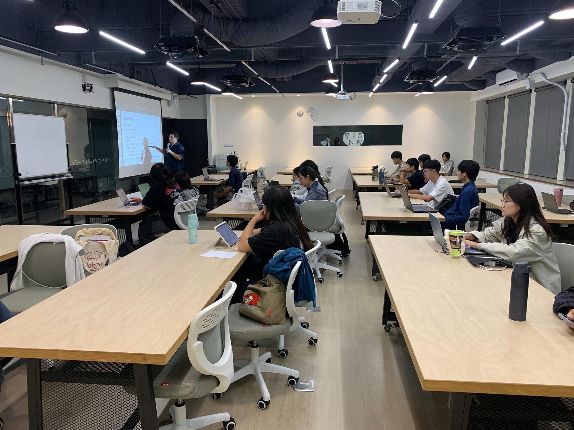 文化人類學工作坊討論過程(點擊全頁檢視)圖片