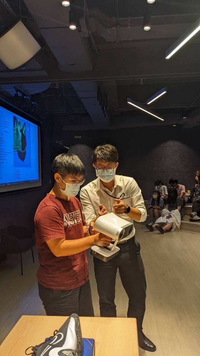 培育數位創新人才　西灣學院攜通業技研辦3D體驗營(點擊全頁檢視)圖片
