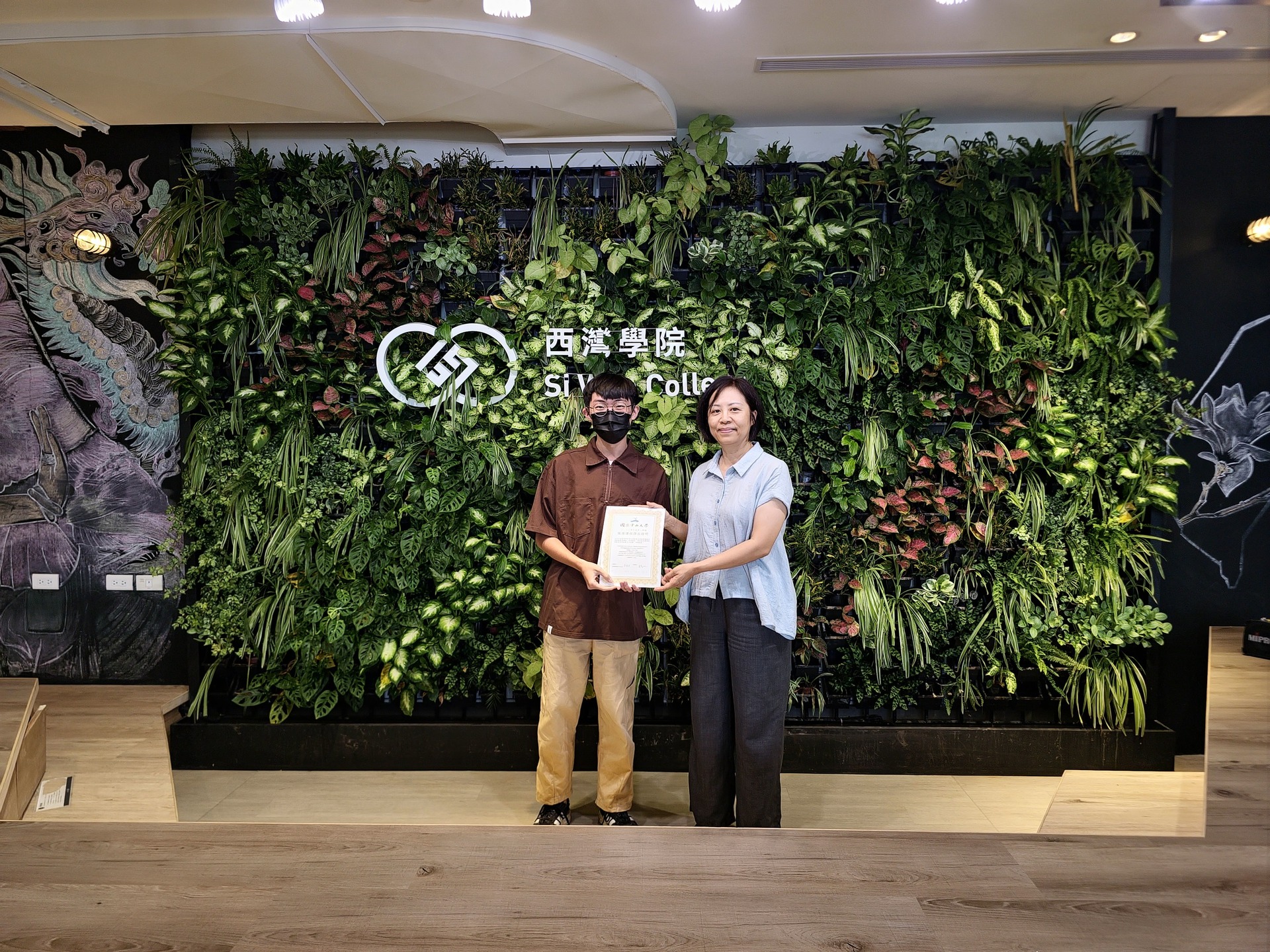 傑出獎 張振偉同學(點擊全頁檢視)圖片