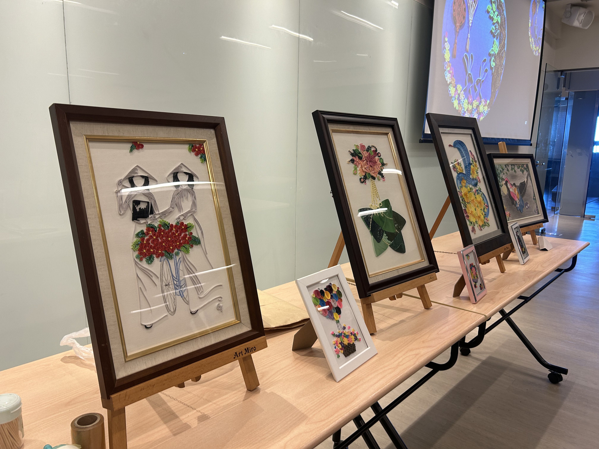 越南藝術創作展示(點擊全頁檢視)圖片