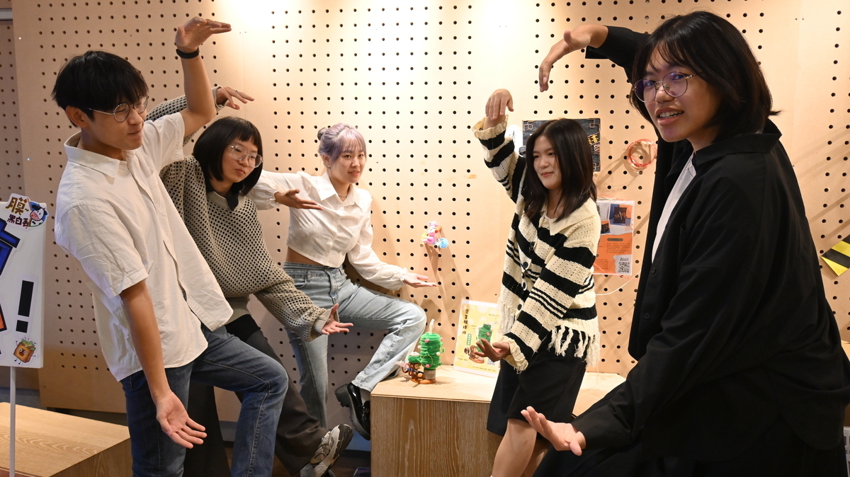 《靈掌猴湊垃》(點擊全頁檢視)圖片