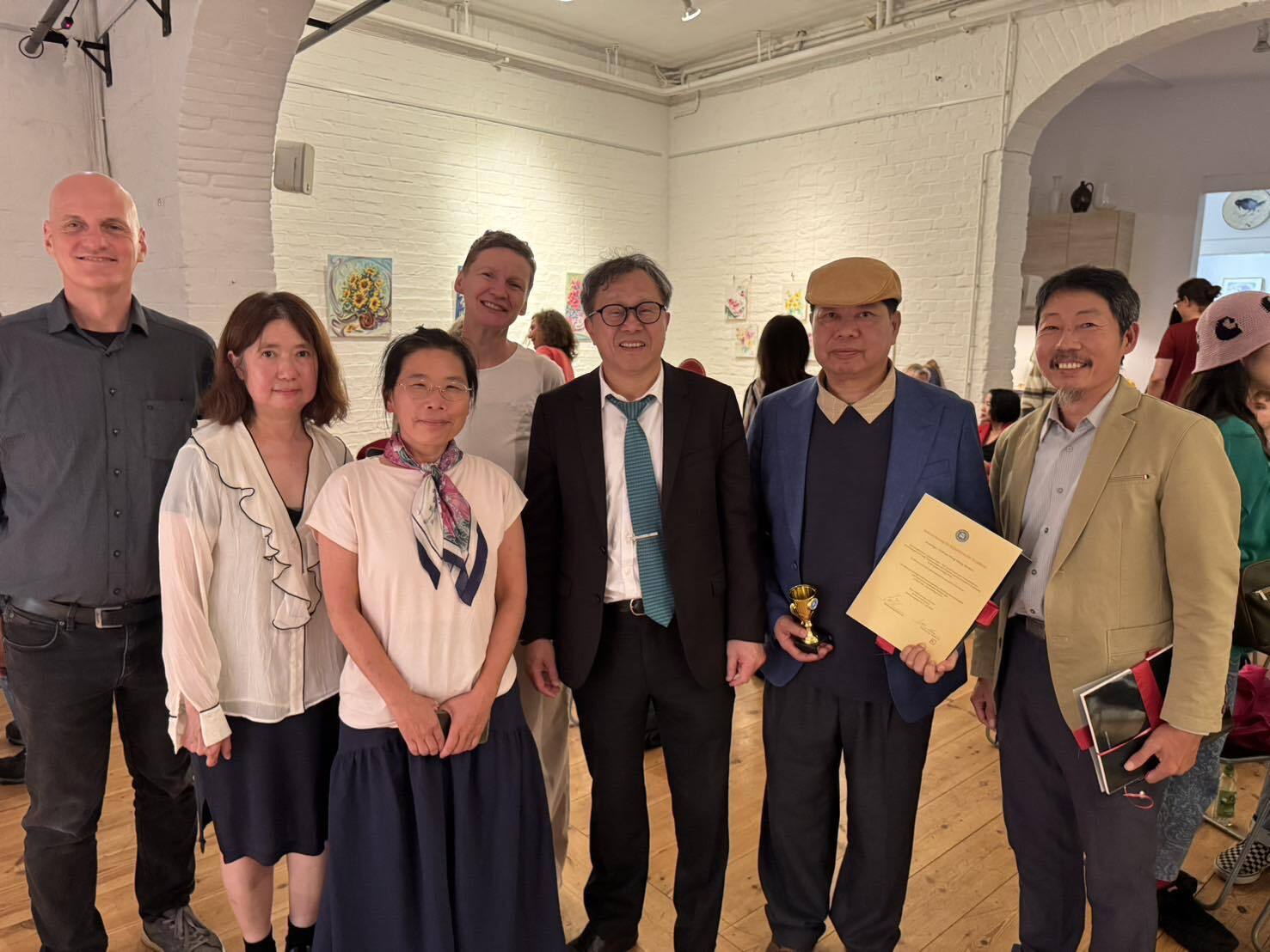 王以亮教授柏林展出獲肯定 西灣藝術實踐登上歐洲(點擊全頁檢視)圖片