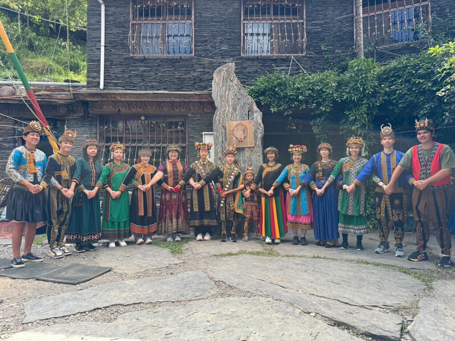 台日師生前進霧台部落 從生態到地方展跨國地方交流(點擊全頁檢視)圖片