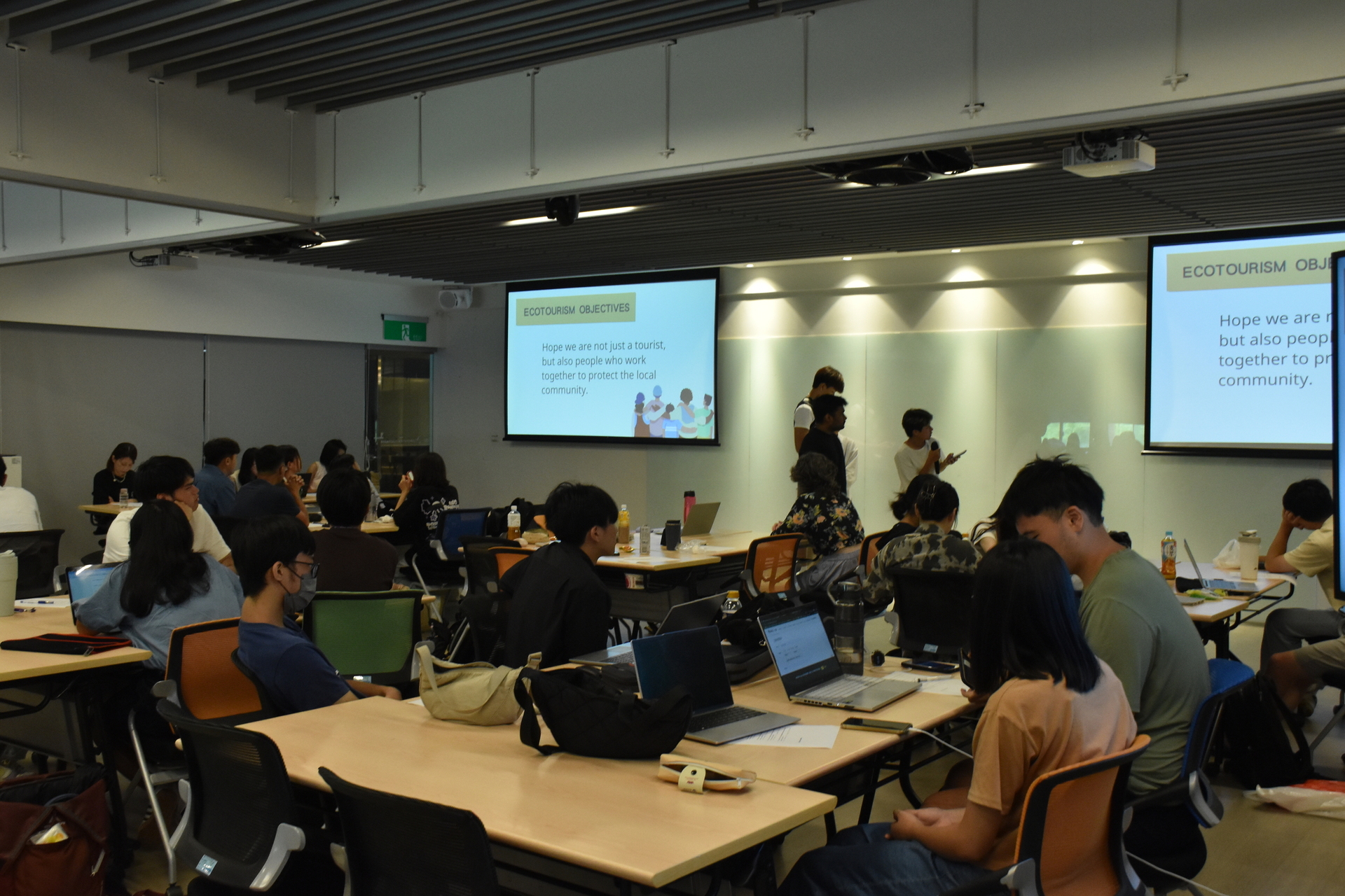 台日師生前進霧台部落 從生態到地方展跨國地方交流(點擊全頁檢視)圖片