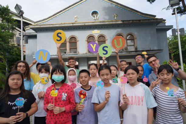 國際學習深度在地化，西灣學院帶領國際生辦理「未來外交領袖英語夏令營」(點擊全頁檢視)圖片