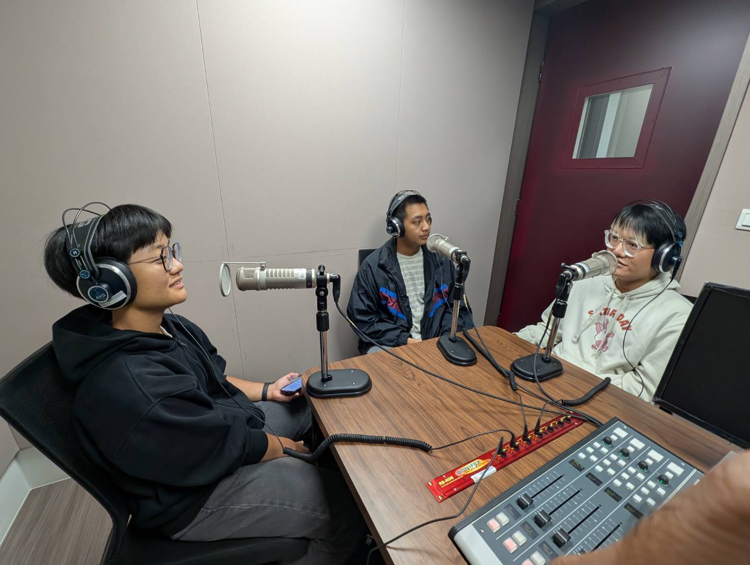 跨域學習新體驗 原專班學生走進廣播電台(點擊全頁檢視)圖片