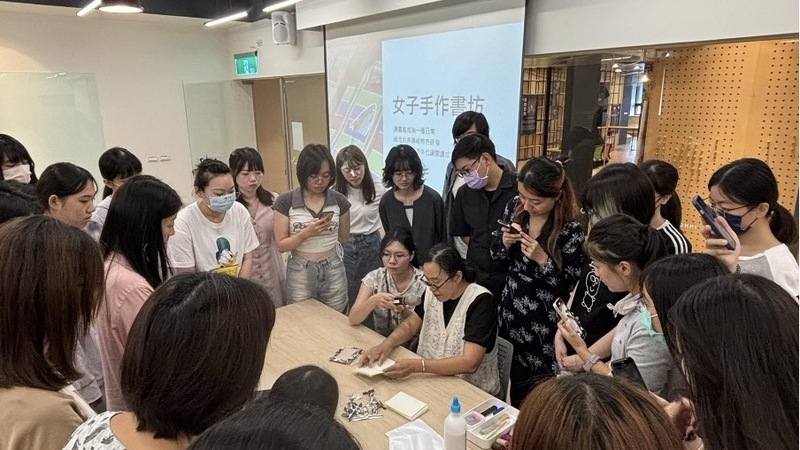 線與紙的溫度 《布語書間》手工書工作坊圓滿落幕圖片