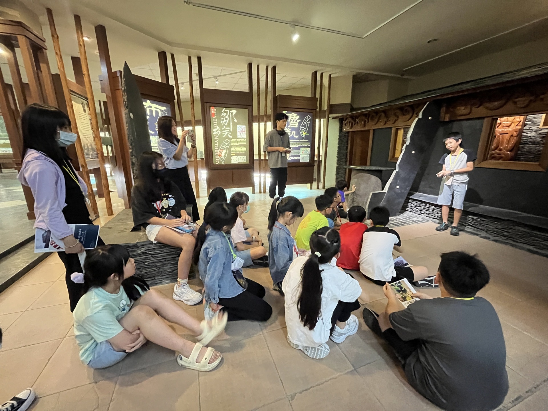 博物館典藏探究 培育「小小解說員」點亮文物新生命(點擊全頁檢視)圖片
