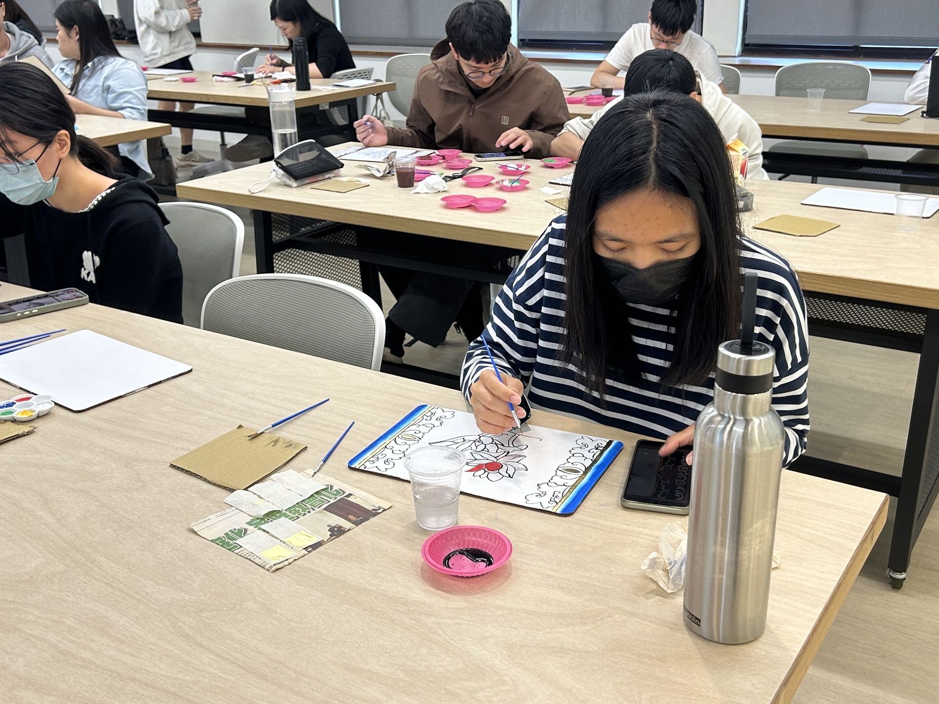 從廟宇到生活 中山大學微學分課程體驗傳統彩繪工藝(點擊全頁檢視)圖片