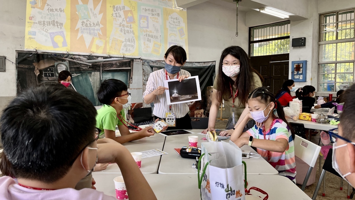 前草串聯探索STREAM　中山大學攜四級學校辦雙語夏令營(點擊全頁檢視)圖片