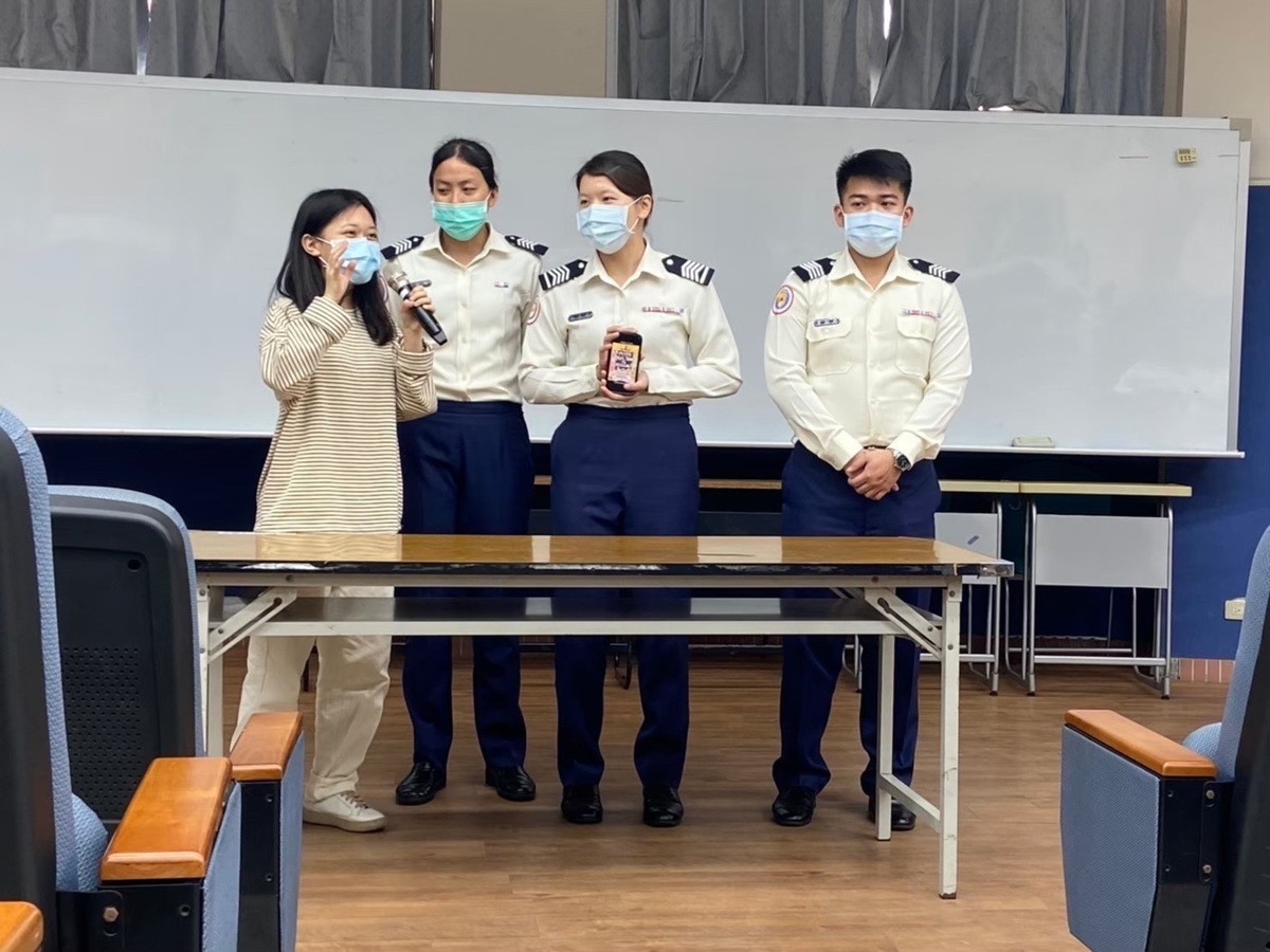 音樂結合繪本　中山攜空官跨校EMI展演(點擊全頁檢視)圖片