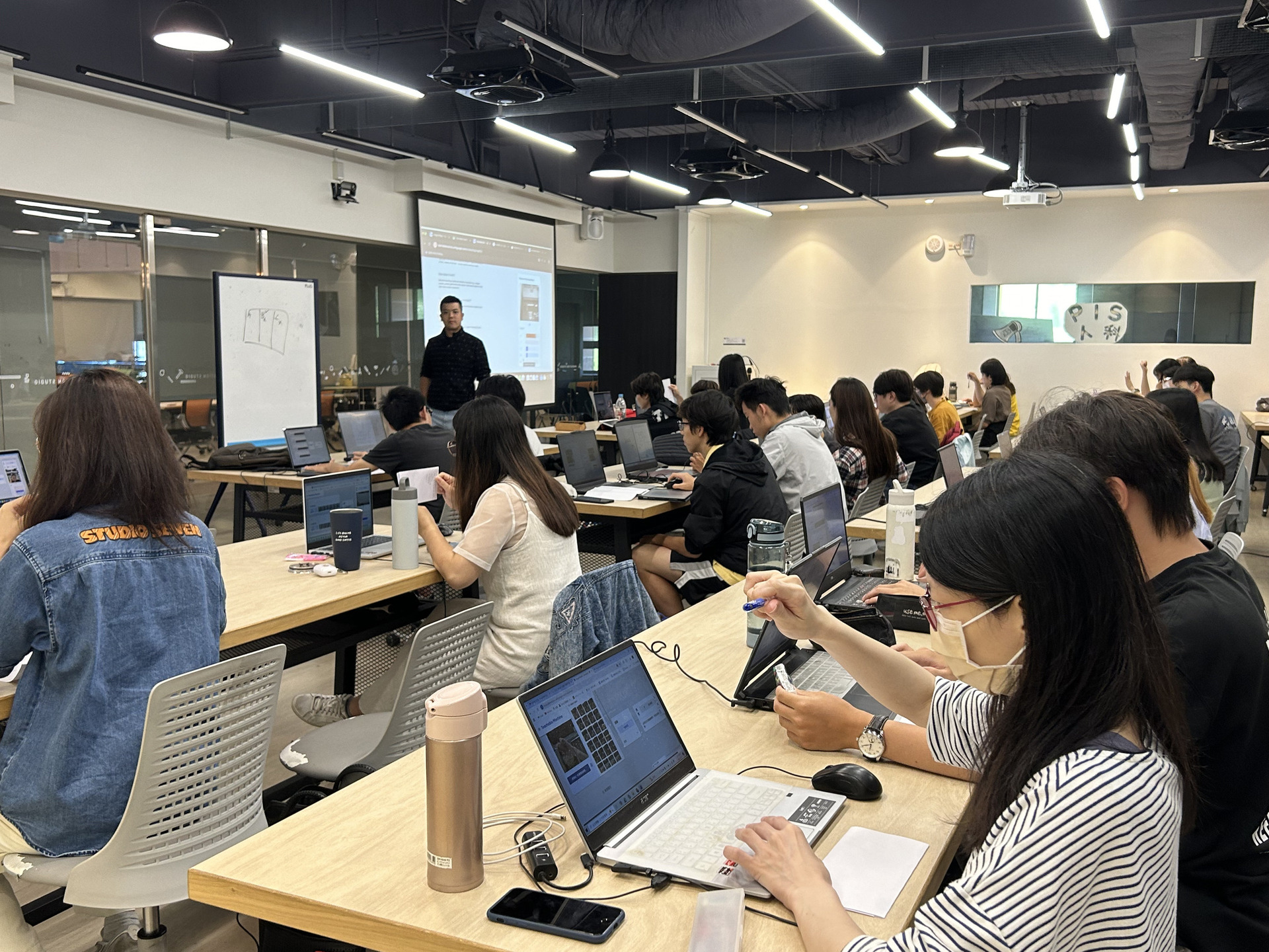 學員實際機上操作(點擊全頁檢視)圖片